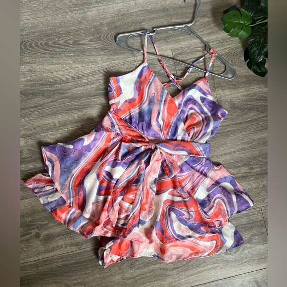 Inspired Hearts Jacquard Tie Dye Tiered Flowy Belted Sleeveless Romper. Size L - Picture 2 of 11